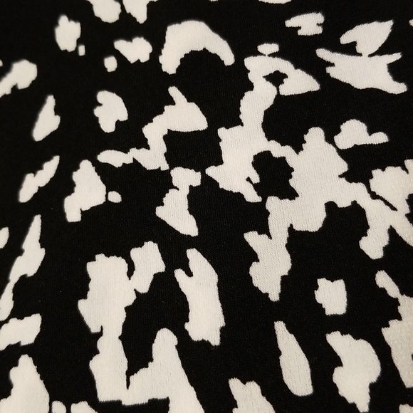 Liz Claiborne sleeveless top size PM - Picture 9 of 9